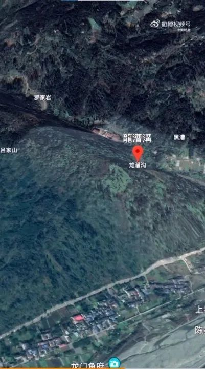 龙槽沟是当地地质灾害的重点观测区。