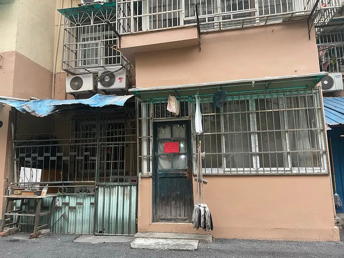 金晓宇一家人1987年搬进来之后，老屋再也没有装修过