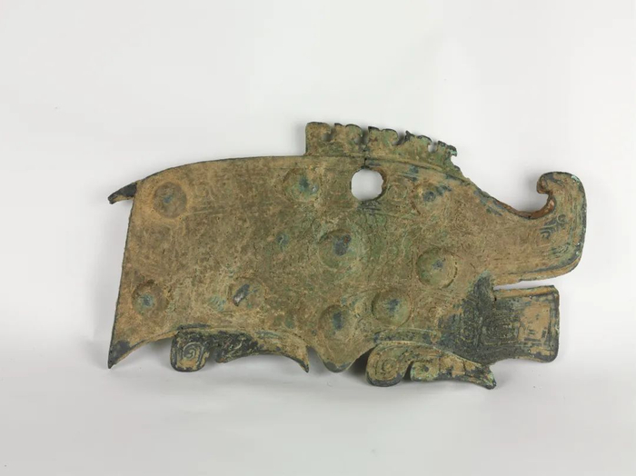 商 猪磬 材质：青铜 湖南博物院藏