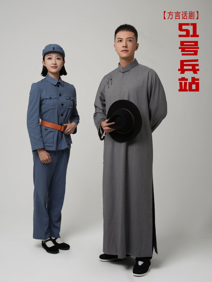 男女主合照。