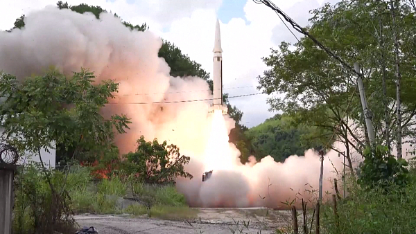 东部战区导弹全部精准命中目标。图源：视觉中国