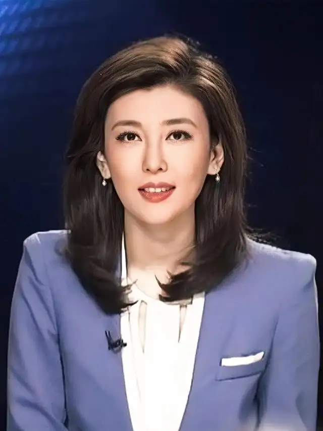央视一姐“黑历史”被曝光：14岁初中辍学，18岁逃婚，曾是刷碗工……