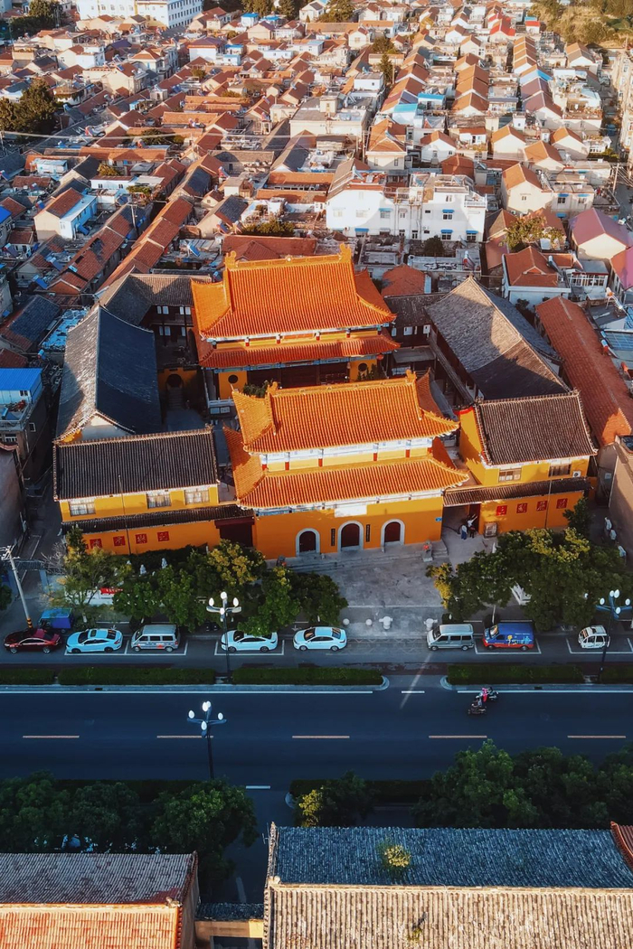 古海州佛道两教兴盛，准提寺便是建于晚清的佛教庵院。摄影/舒小简