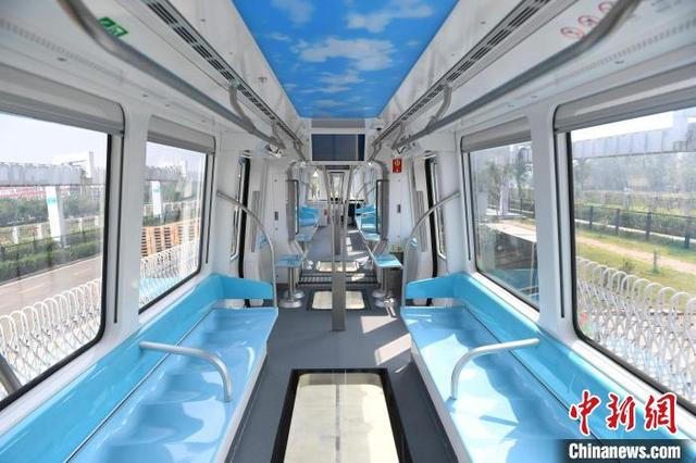 列车内饰。 姜超 摄 