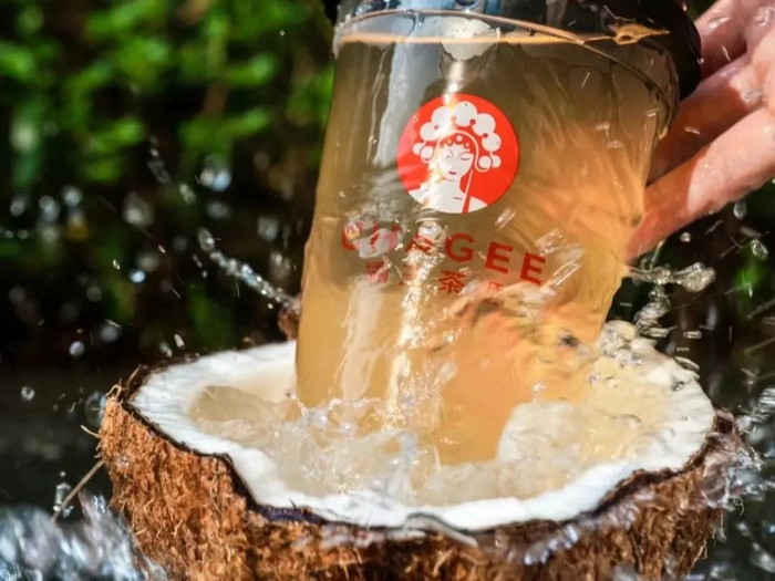 霸王茶姬“椰子系列”下架调整