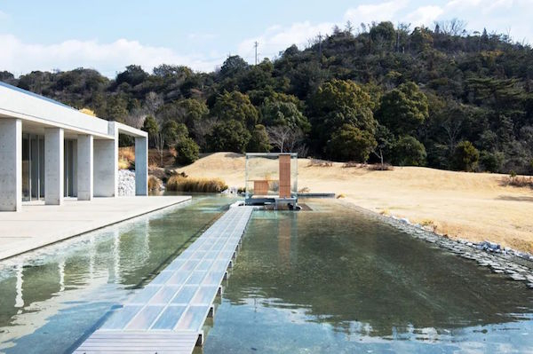 安藤忠雄设计的杉本博司美术馆“时间的回廊” 