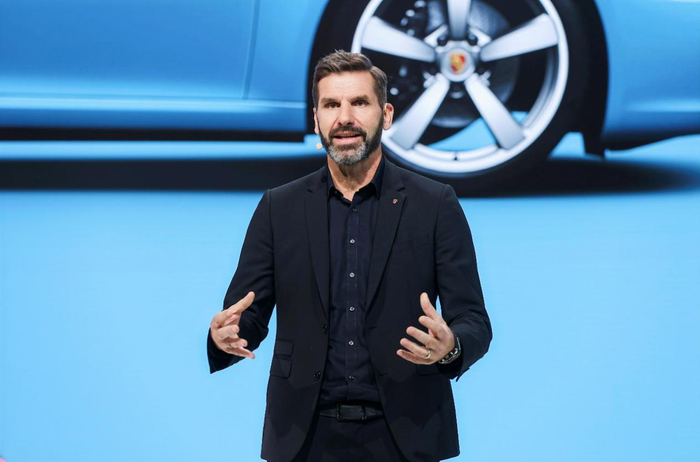 （保时捷中国总裁及首席执行官柯时迈）