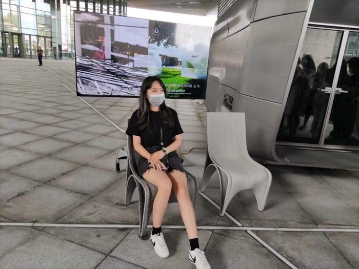 元宇宙3D打印椅子。沈涵 摄