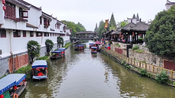 肥西县三河古镇游船。