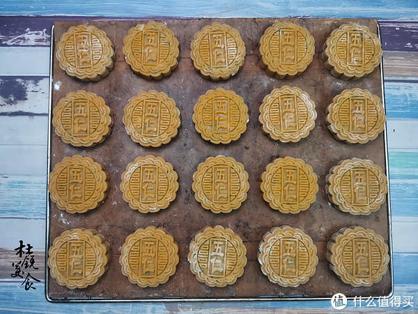 五仁月饼是哪五仁?很多人喜欢吃,全答对的人真不多,涨知识了|下午茶|月饼皮|烤箱|大小|花生仁_新浪新闻
