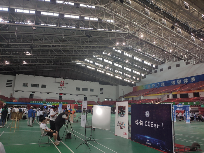 中国农业大学迎新活动在学校东校区举行。  新京报记者 吴苹苹 摄