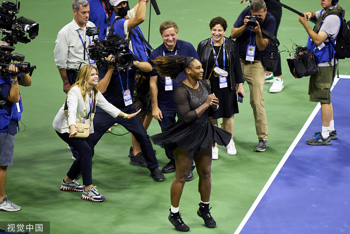  再见，塞蕾娜女皇。