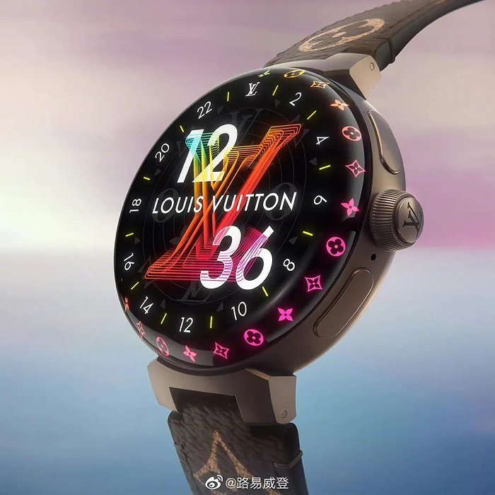 上图：路易威登Tambour Horizon Light Up智能腕表