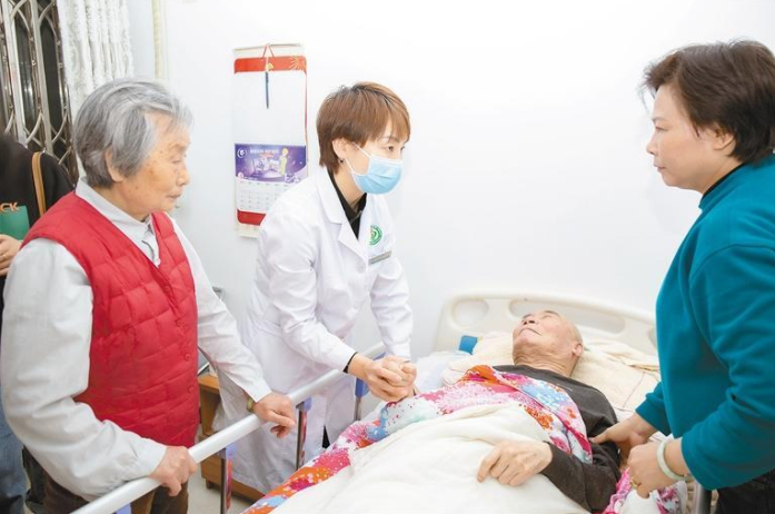患者足不出户在家就能“住院”（资料图片）