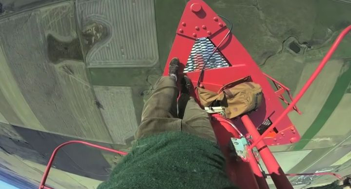 无名电视塔的塔顶平台是一个三角