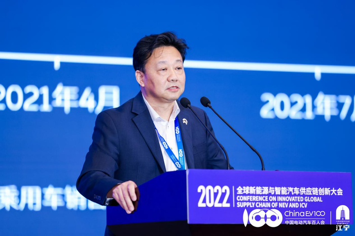 （蔚来执行副总裁兼质量委员会主席沈峰）