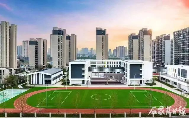 复兴大街小学▲