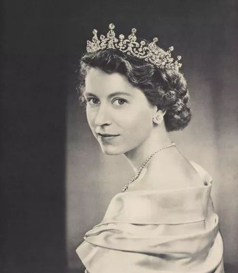 ▲加冕后的女王。