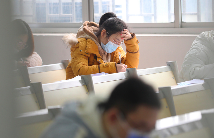 值得报考吗?强基计划三年录取1.8万余人,来看如何备考!|录取|强基计划|基础学科_新浪新闻