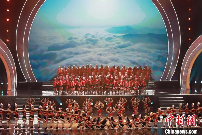 图为第九届亚洲微电影艺术节“金海棠奖”年度盛典现场。　彭文昌 摄