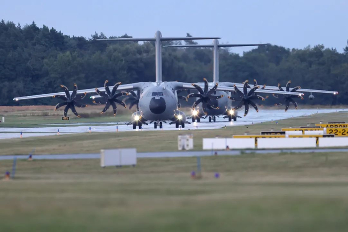 ▲德国下萨克森州温斯托夫空军基地内的飞机。图/IC photo