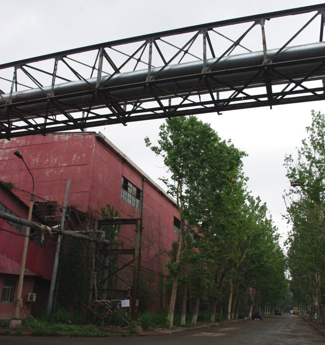 拆除、改建之前的首钢园。受访者供图