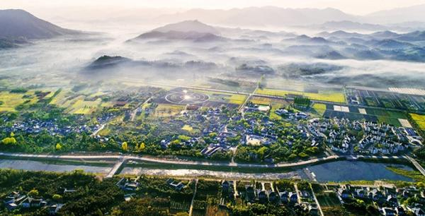 群山环绕的安吉，有建设抽水蓄能电站天然优势。 安吉县委宣传部供图