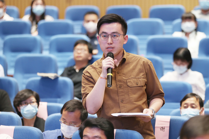 第二单元“刑事司法制度机制的改革发展与展望”主题研讨环节现场嘉宾提问互动环节。程丁 钟心宇 张哲摄