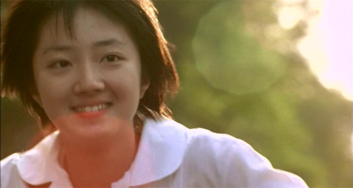 桂纶镁 饰 孟克柔