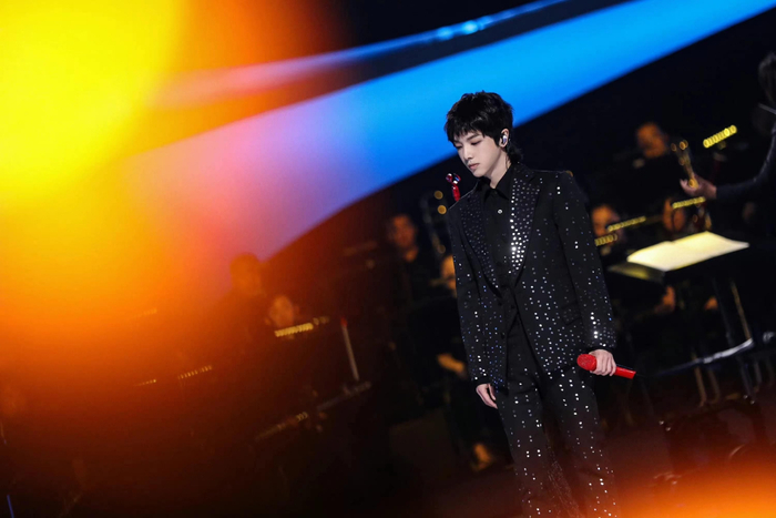 华晨宇表示，希望让大家听到更不一样的音乐。   受访者供图