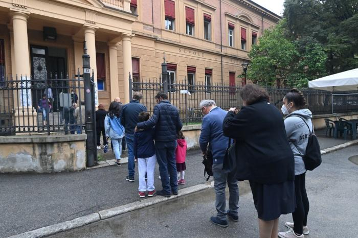 意大利人选择了一个未经尝试的新面孔来解决国家面临的种种严峻问题。新华社