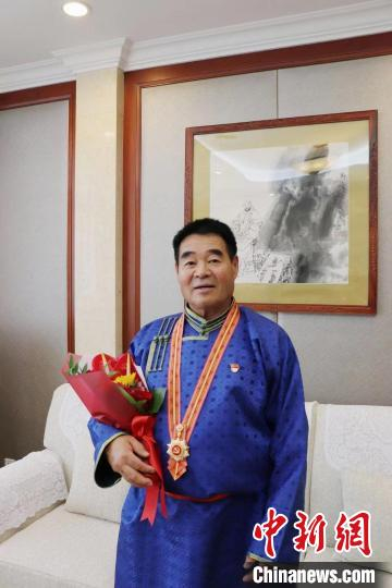 图为廷·巴特尔。　阿巴嘎旗委宣传部供图