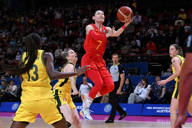 △2022年女篮世界杯半决赛，中国女篮战胜澳大利亚队闯入决赛。