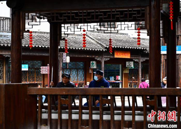 庄行镇多措并举为推动全镇高质量发展注入新动能，繁荣发展新农村。　奉贤区新闻办供图