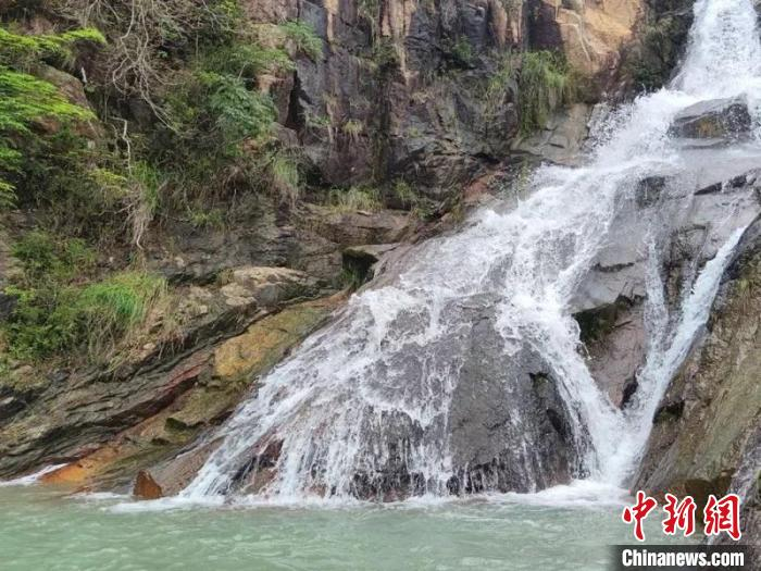 龙潭瀑布，以险、秀、幽著称。图片来源：台湾《经济日报》