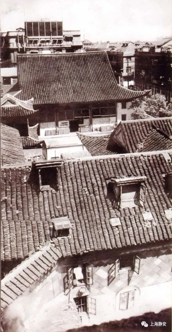 20世纪70年代的上海天后宫（画面下方为改造为居民住宅的门楼）《上海天妃宫》