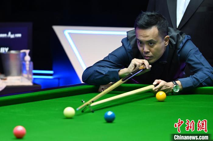 香港世界桌球大师赛开杆 首场傅家俊勇挫马克·塞尔比