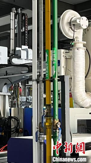 超人公司冷凝水回流管道 张益聪摄 摄