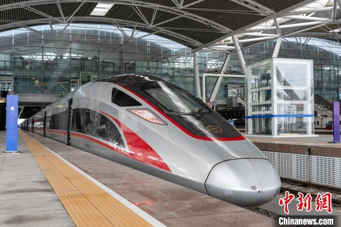 10月11日零时起，铁路部门将实施四季度新的列车运行图 广铁集团供图