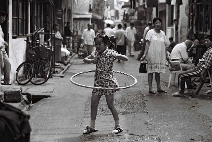 《马厂路》系列，2001-2003。陆杰 图