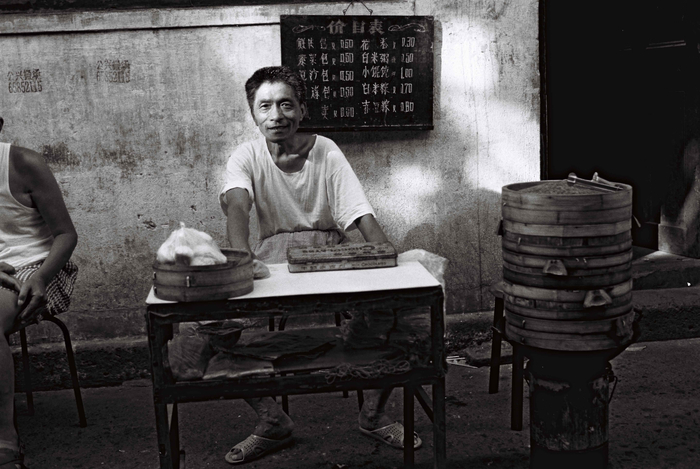 《马厂路》系列，2001-2003。陆杰 图