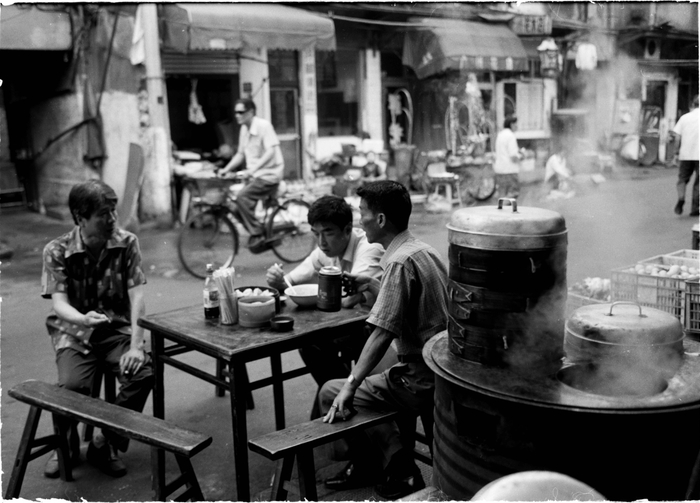 《马厂路》系列，2001-2003。陆杰 图