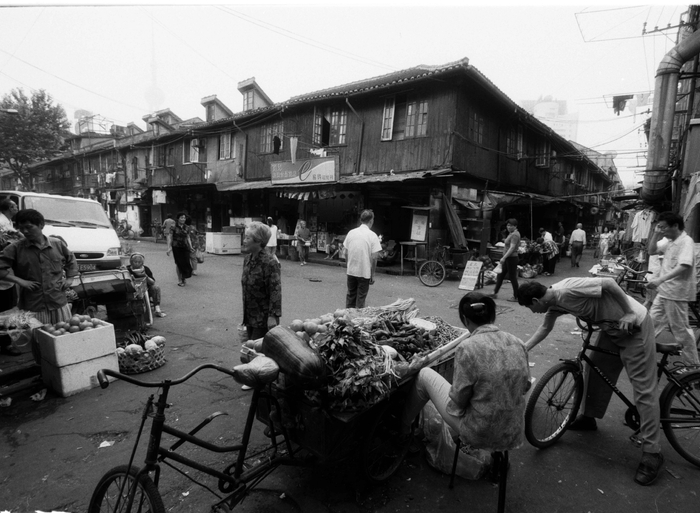 《马厂路》系列，2001-2003。陆杰 图