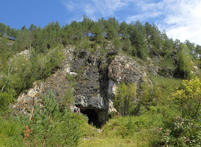 位于俄罗斯西伯利亚的丹尼索瓦洞。