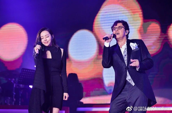 ▲谭咏麟常与张靓颖等内地音乐人合作。