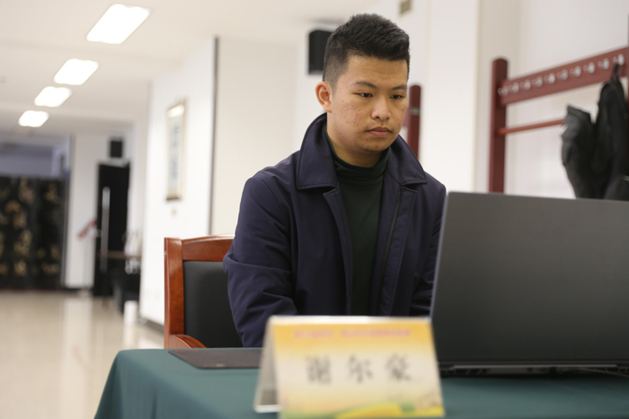谢尔豪九段首次跻身阿含·桐山杯决赛。  中国围棋协会供图