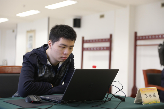 李钦诚九段首次跻身阿含·桐山杯决赛。  中国围棋协会供图