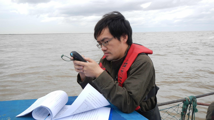 　徐嘉楠出海监测。