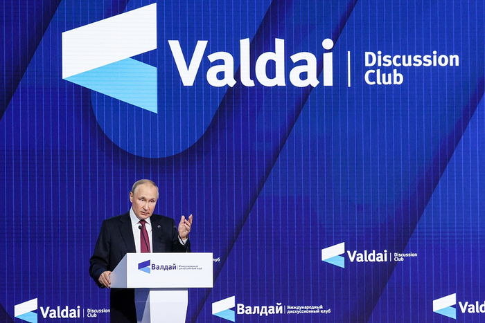 当地时间2022年10月27日，俄罗斯莫斯科，俄罗斯总统普京在瓦尔代论坛上发表讲话。人民视觉 图