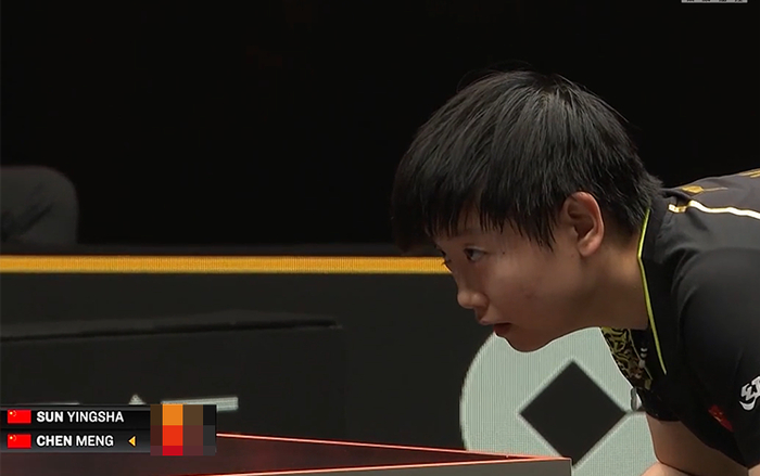 ▲孙颖莎在和陈梦的巅峰对决中笑到了最后。视频截图